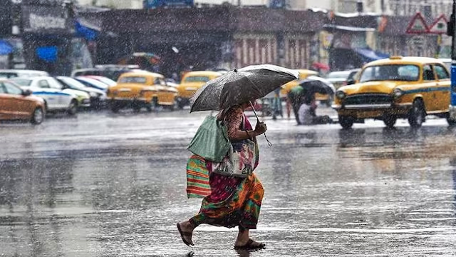 Weather Update: ভোর রাত থেকেই শহরে বৃষ্টির ভ্রূকুটি! 
